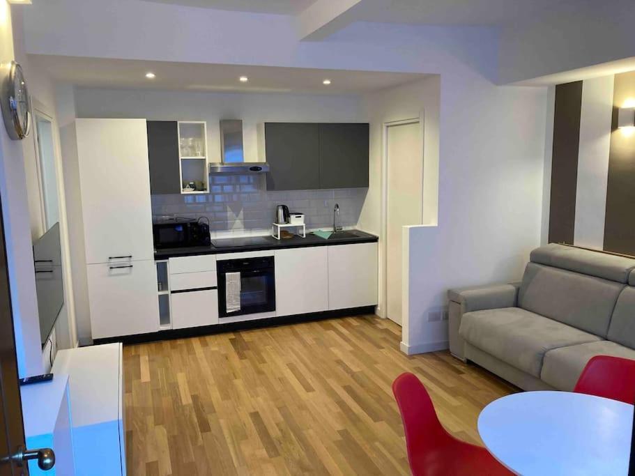 Casa vacanze Bilocale Zona Bocconi-navigli Milano